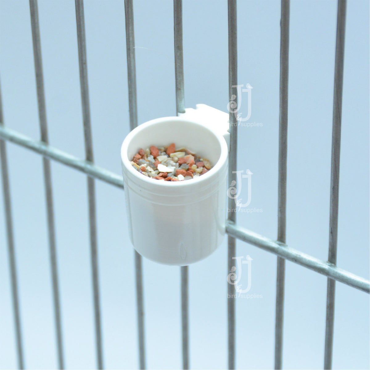 Tiny grit/mineral pot