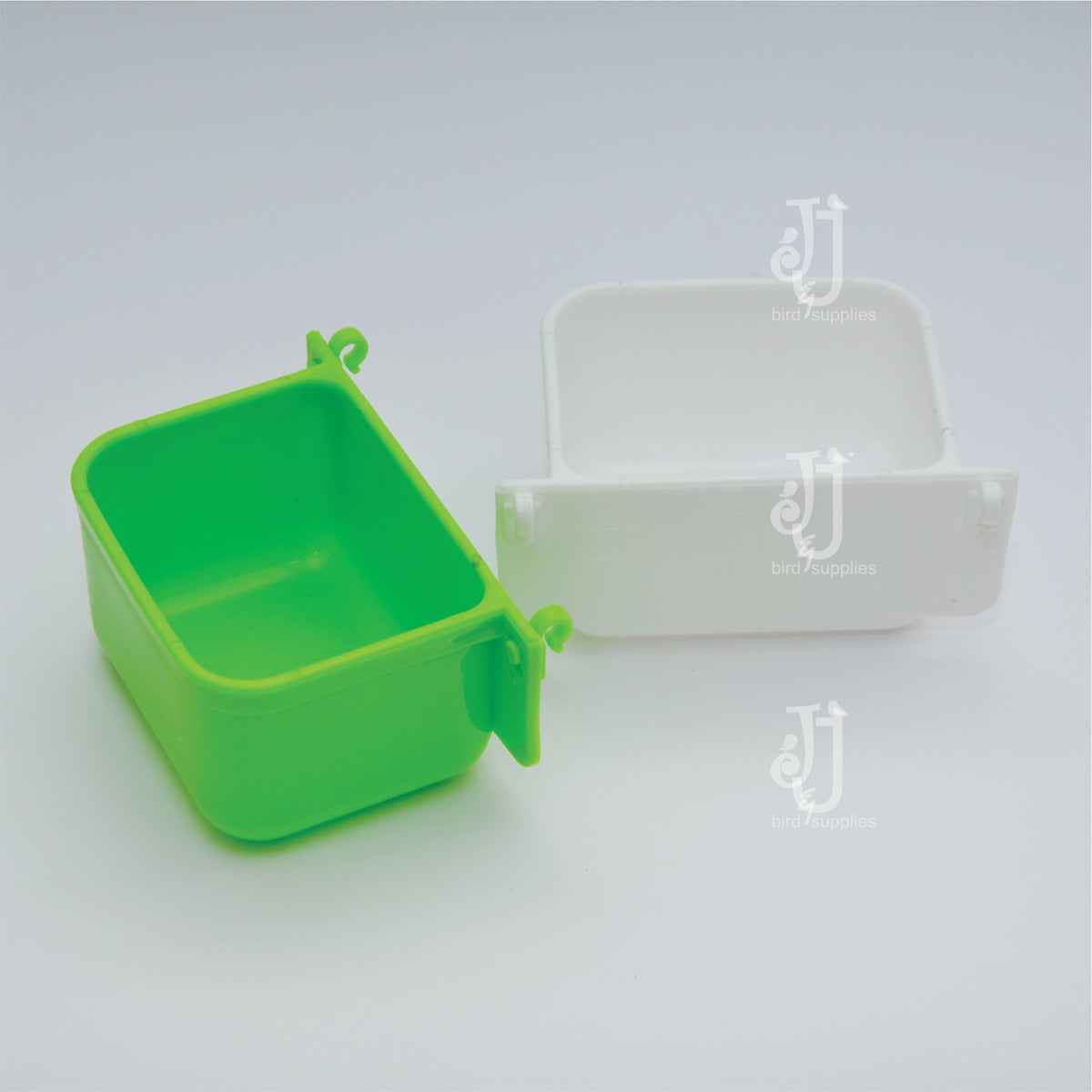 Water and Seed pot with the marking of 150ml, 200ml & 250ml.